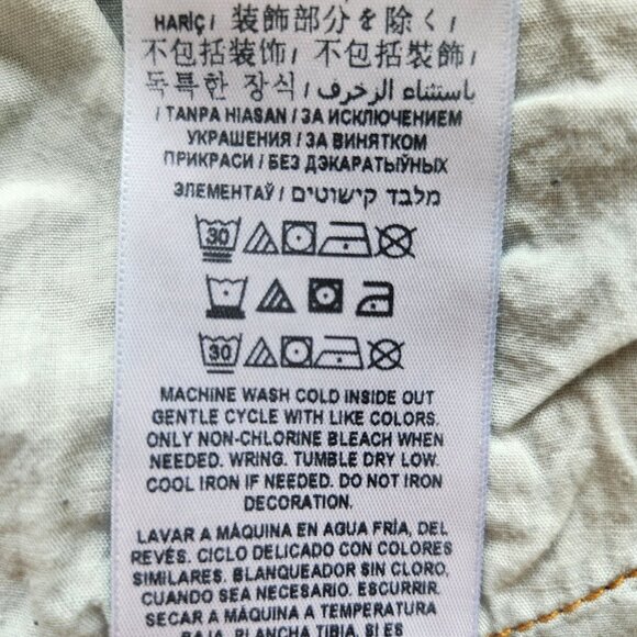 Guess Floral Embroidered Mini Skirt Denim Jean Girly Cute Pink Roses Boho M - Picture 12 of 15